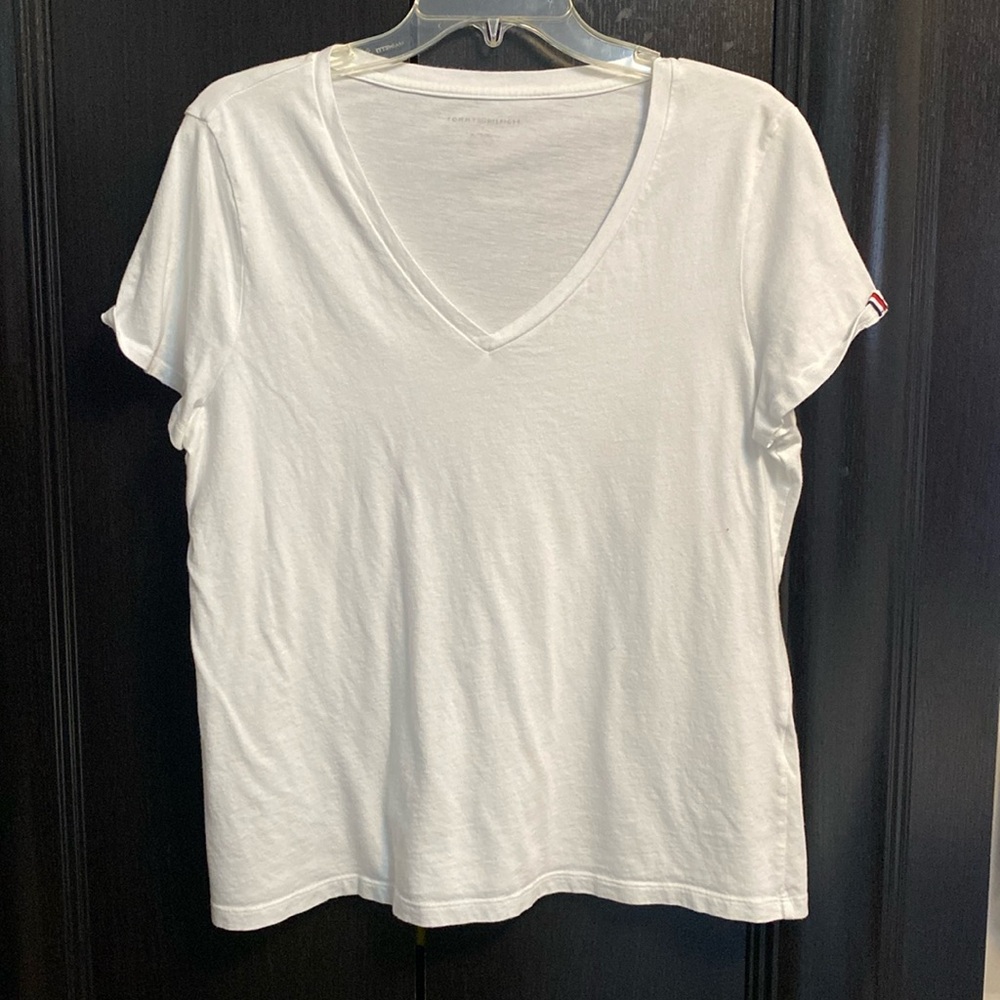 Tommy Hilfiger white t-shirt size xl